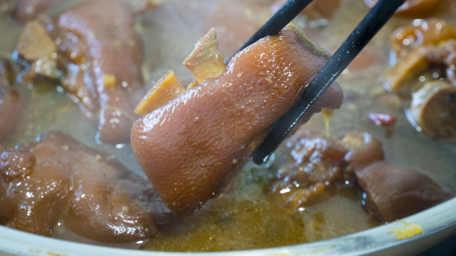 想吃鹵豬蹄別去買了，秘製配方技巧全部告訴你，學會都可以開店了