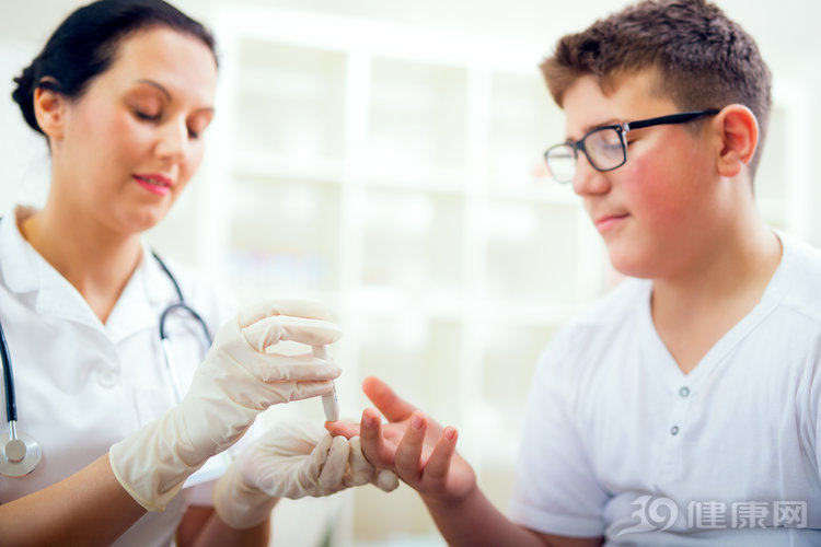 测血糖的正确做法：这4步一定别搞错了