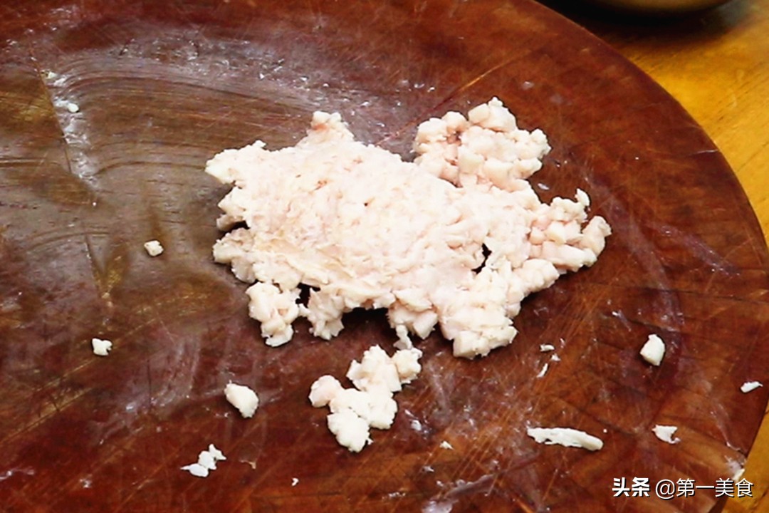 圖片[5]-以為是荔枝 咬一口驚呆了！這道荔枝蝦球 顏值高味道好、還營-起舞食譜網