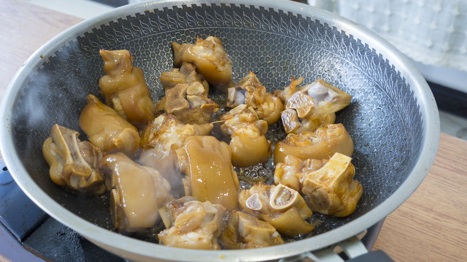 想吃鹵豬蹄別去買了，秘製配方技巧全部告訴你，學會都可以開店了