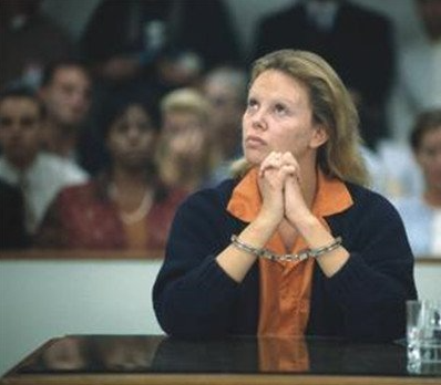 世界十大女连环杀手，其中一人用600多人的血来洗澡