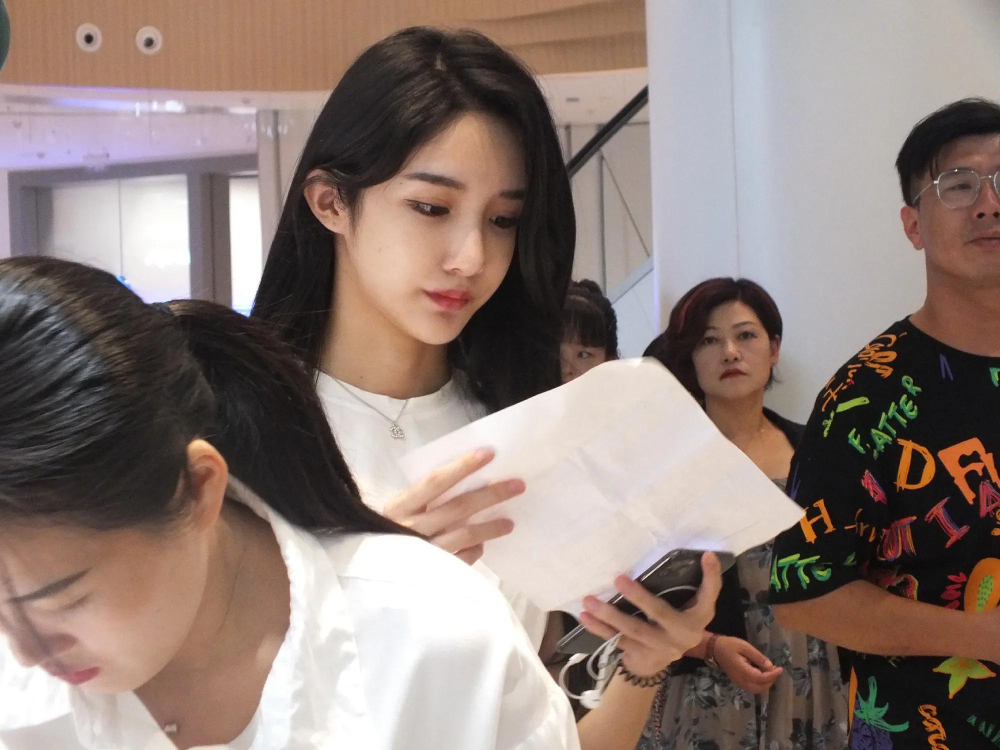 Metamorphic where has so simple, net Gong Ai compares fictional crammer, be ripped so that smash by Venus