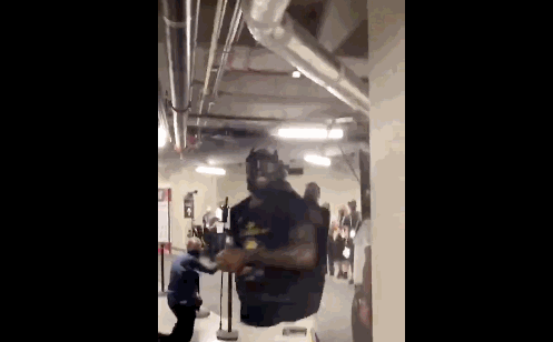 名記曝Cousins也有資格領戒，一場沒打，仍奪生涯首冠！還和一眉哥FaceTime慶祝！-黑特籃球-NBA新聞影音圖片分享社區