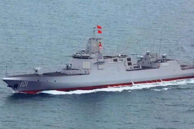 为何055大驱独占鳌头？国际专家：这是全球同类