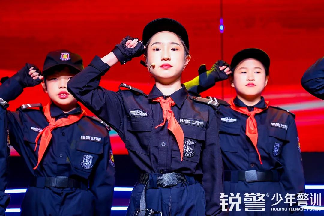 锐警少年警训：全国交通安全日主题活动&广东少年交警队授旗仪式
