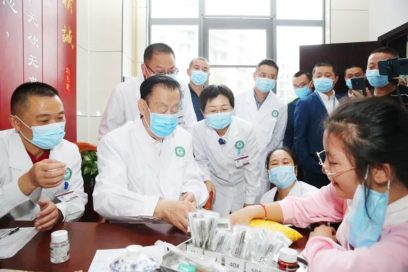 国医大师石学敏院士学术传承培训班在射洪市中医医院举行