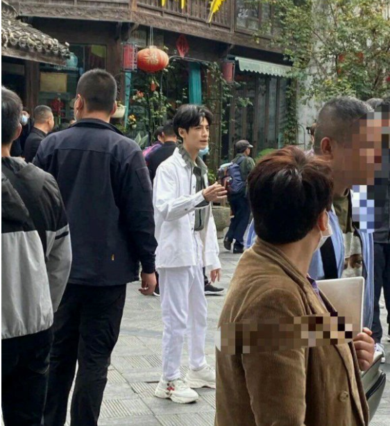 悲剧！他们瘦了反而更难看了？