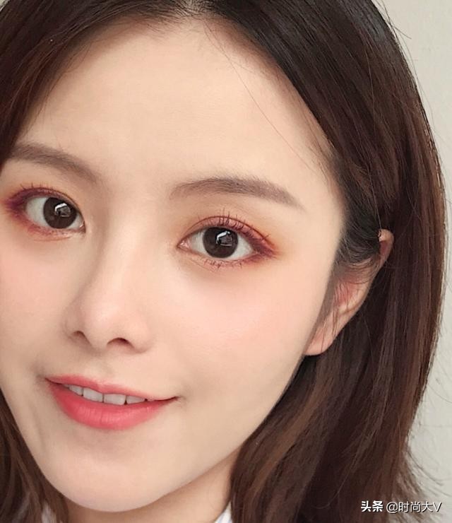 夏季妆容想清新？上班族10分钟搞定的通勤妆，自然又大方