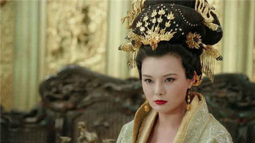 中国史上唯一坚持一夫一妻的皇帝，独宠皇后18年，称皇后家为龙窝