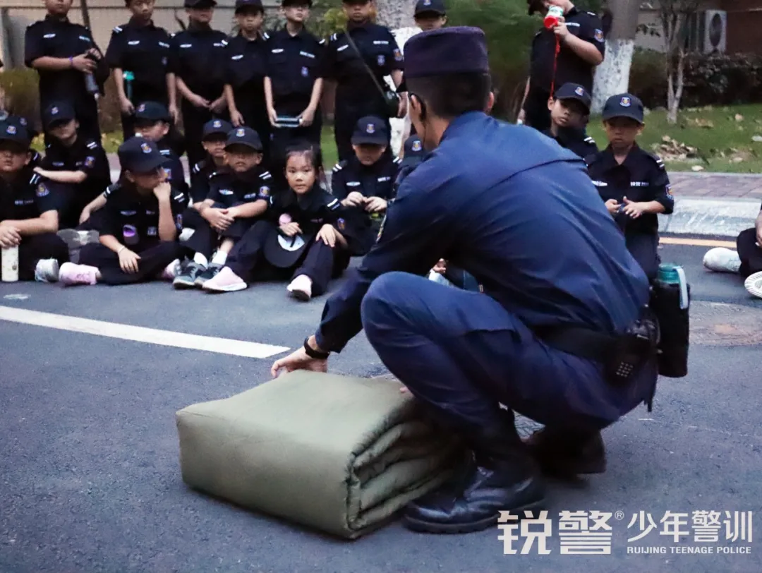 广东警官学院少年警训提前营开营：逆风成长 乘风破浪