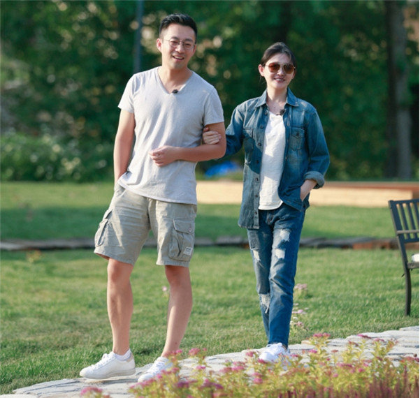 大S汪小菲离婚？气话？二人早已各玩各的，妹妹小S也时常被家暴