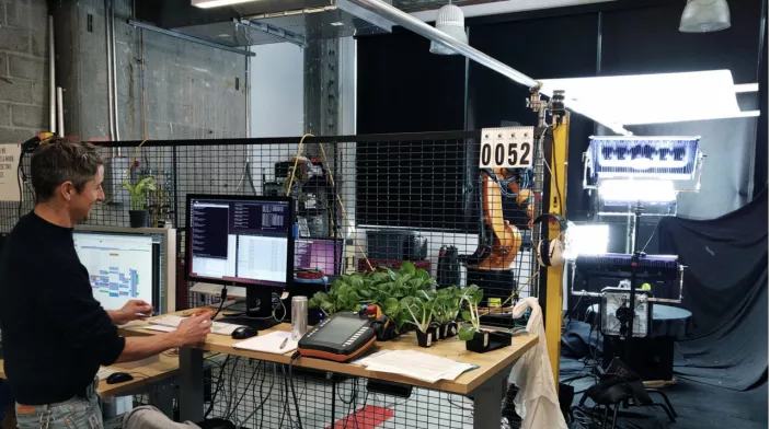 谷歌X实验室宣布新「登月计划」：这款植物越野车要重塑农业生产