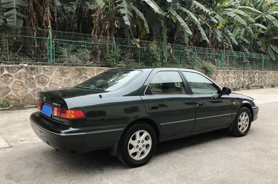 经典千禧版vx20丰田佳美2.2_【读车号】