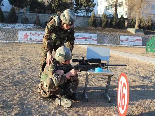 侯<a href=http://www.cngansu.cn/news/ target=_blank class=infotextkey></a>ܶӣǧ 쾫