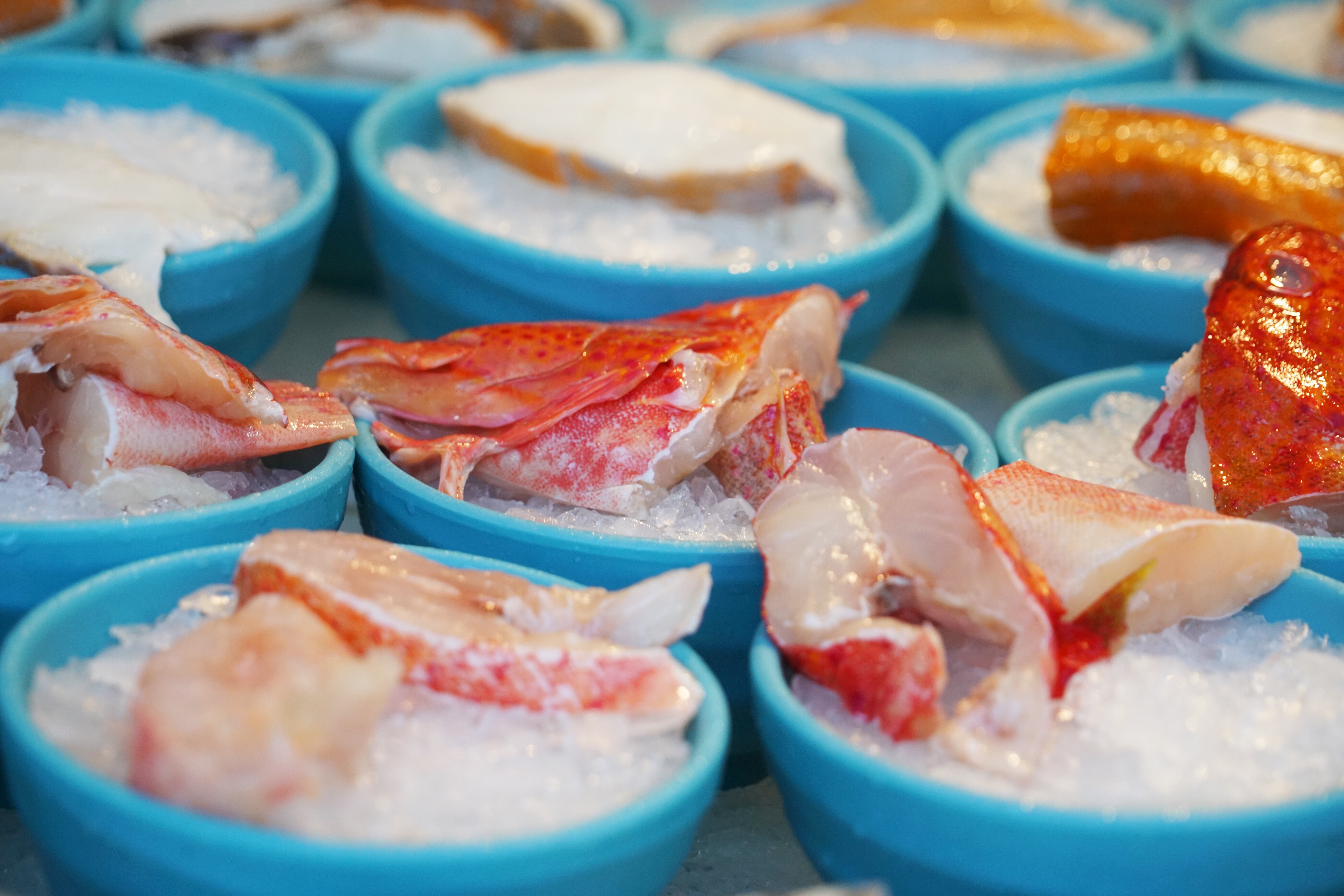 冬天旅行首选目的地，三亚吃喝玩乐全攻略，给你最悠闲的海岛时光