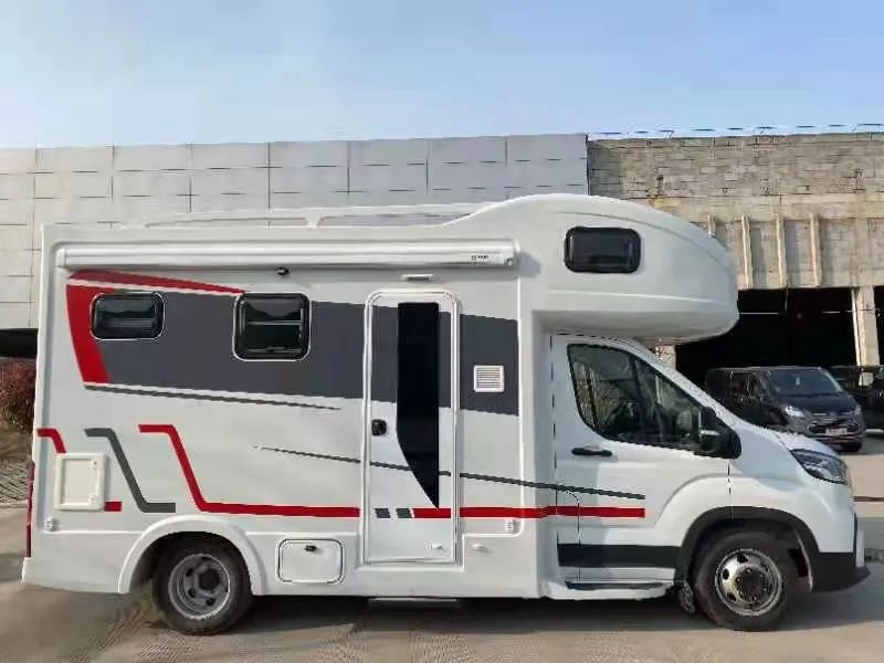 美沃新车上市，国六大额头+不锈钢水箱——美沃C型大额头房车