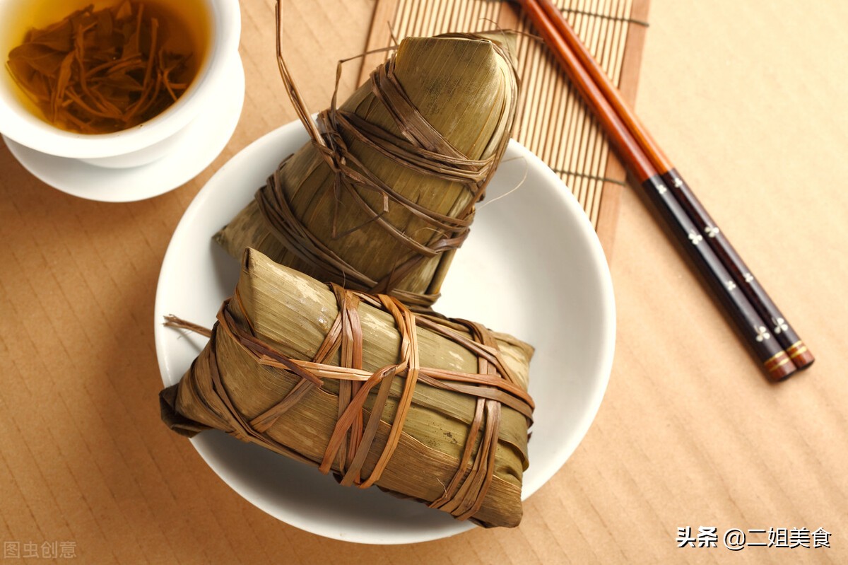 粽叶不要用水煮，教您正确的处理方法，包出来的粽子清香又好吃
