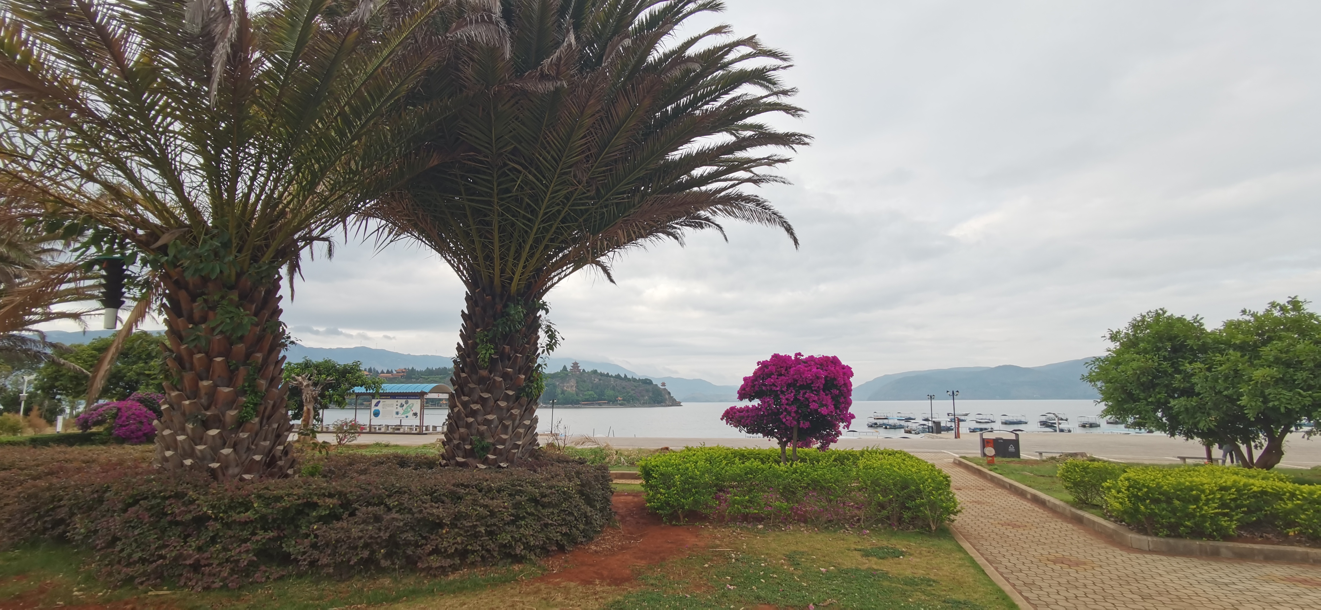 抚仙湖里的"阳光海岸",被誉为"蓬莱仙境",你去过吗?