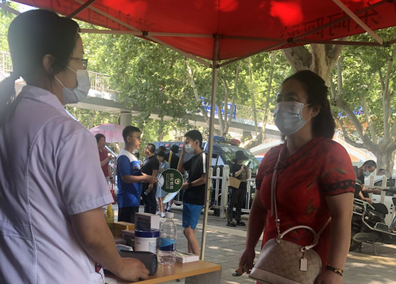 急！西安一高考生开考前20分钟呕吐，医生提醒家