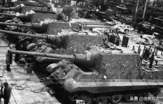 德军对40万苏联女兵做了什么？导致苏军报复200万德国女性