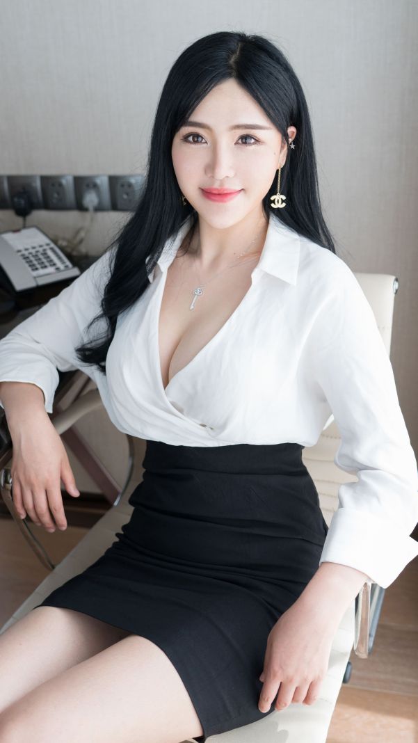 六个知名企业的美女秘书那个最漂亮图片