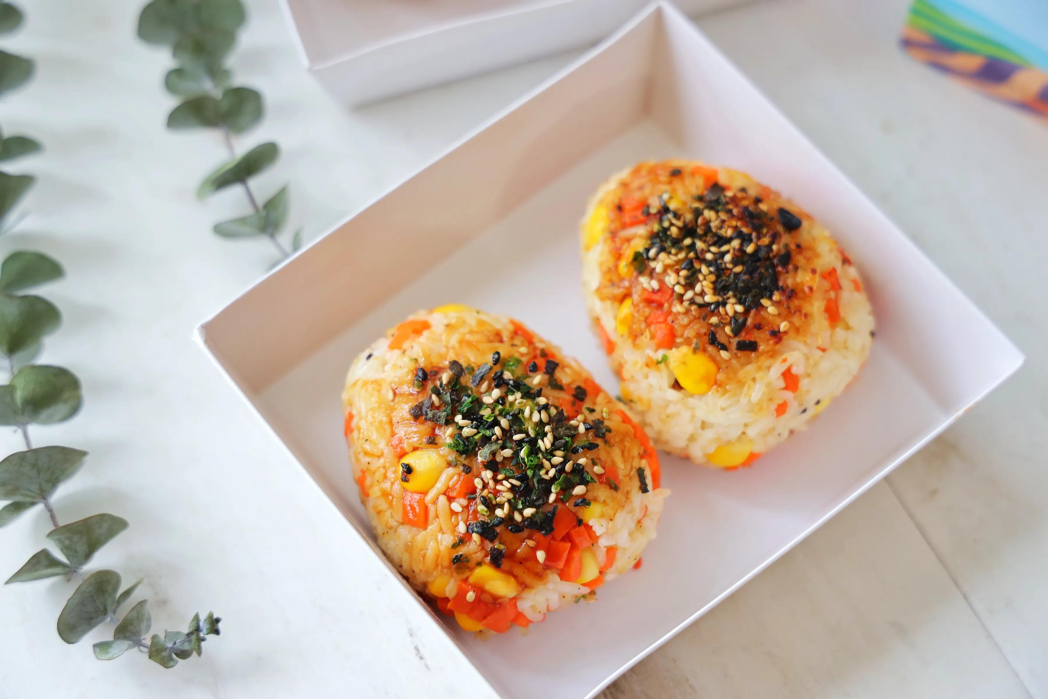 剩米飯簡單加工一下，瞬間變成高級美食，外出野餐，既方便又美味