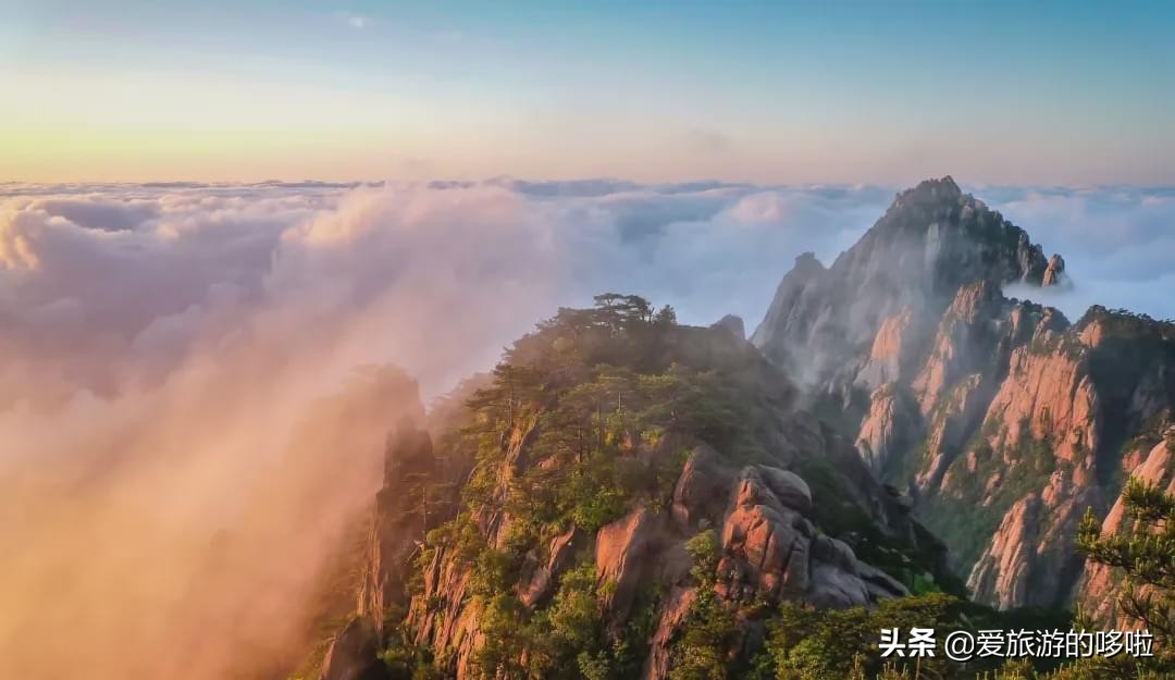 The best place to travel in October-November, the late autumn tour bus is about to depart