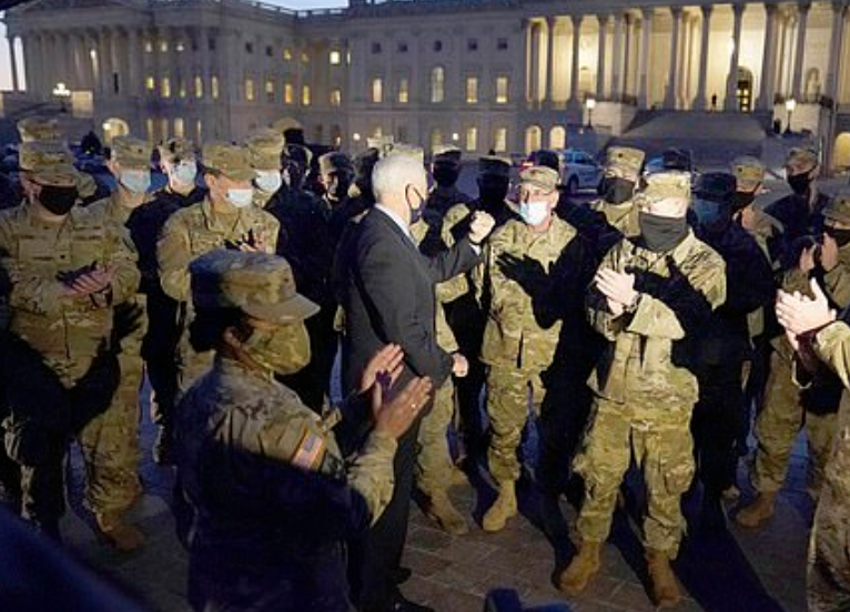 大結局？ 彭斯首次打電話祝賀哈里斯，特朗普臨走還要打破幾個傳統