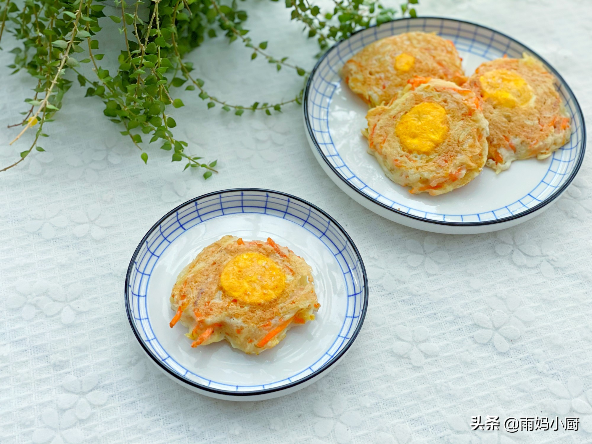 10分鐘快手窩蛋餅，金黃誘人又美味，用來當早餐營養加倍