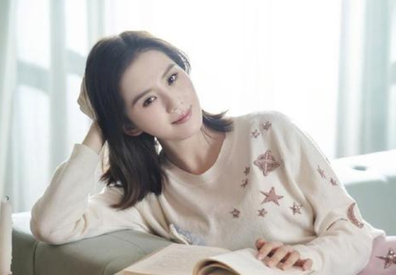 明星如何被星探发现的？雷佳音在厕所，而他当