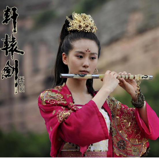 九年前的剧放到现在仍是经典，刘诗诗用一席红衣诠释最飒女主角