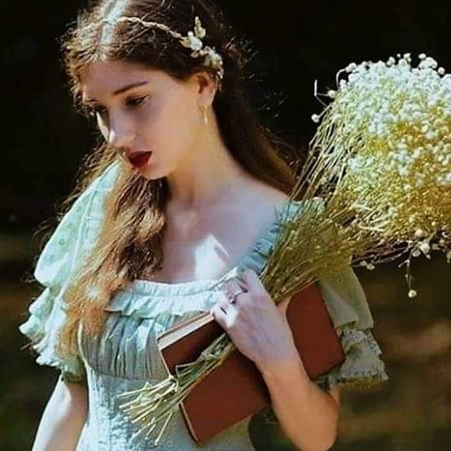 眼里有春天，心花才能怒放；胸中有大海，胸怀