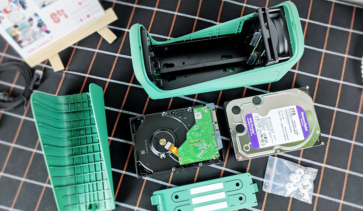 NAS复杂难控制？极空间Z2简单易上手！重新定义空间存储