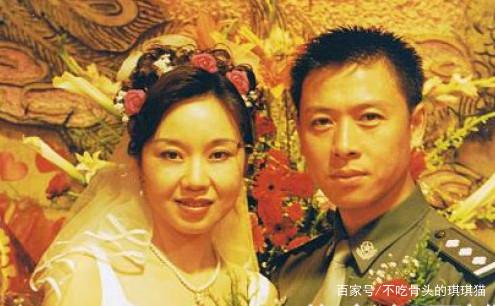 闫妮离婚16年，为什么很少提到前夫？看到前夫的职业后：懂了