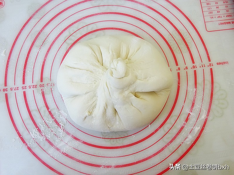 油酥饼这样做才地道，吃了30年没够，想想都会流口水，一看就会！