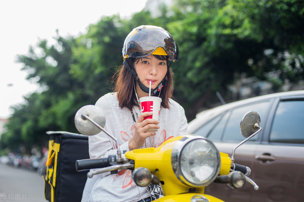 7万研究生送外卖背后，隐藏着3大陷阱，资本是罪魁祸首