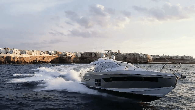 阿兹慕Azimut S6运动游艇：颜值派，更是实力派
