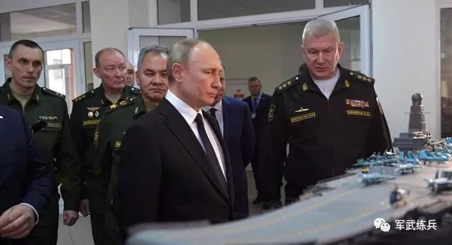 这次不再是美国，又一艘8万吨核航母被公开，世