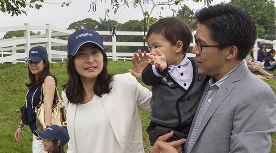 她们同是豪门媳妇，一个被说生子机器，一位却