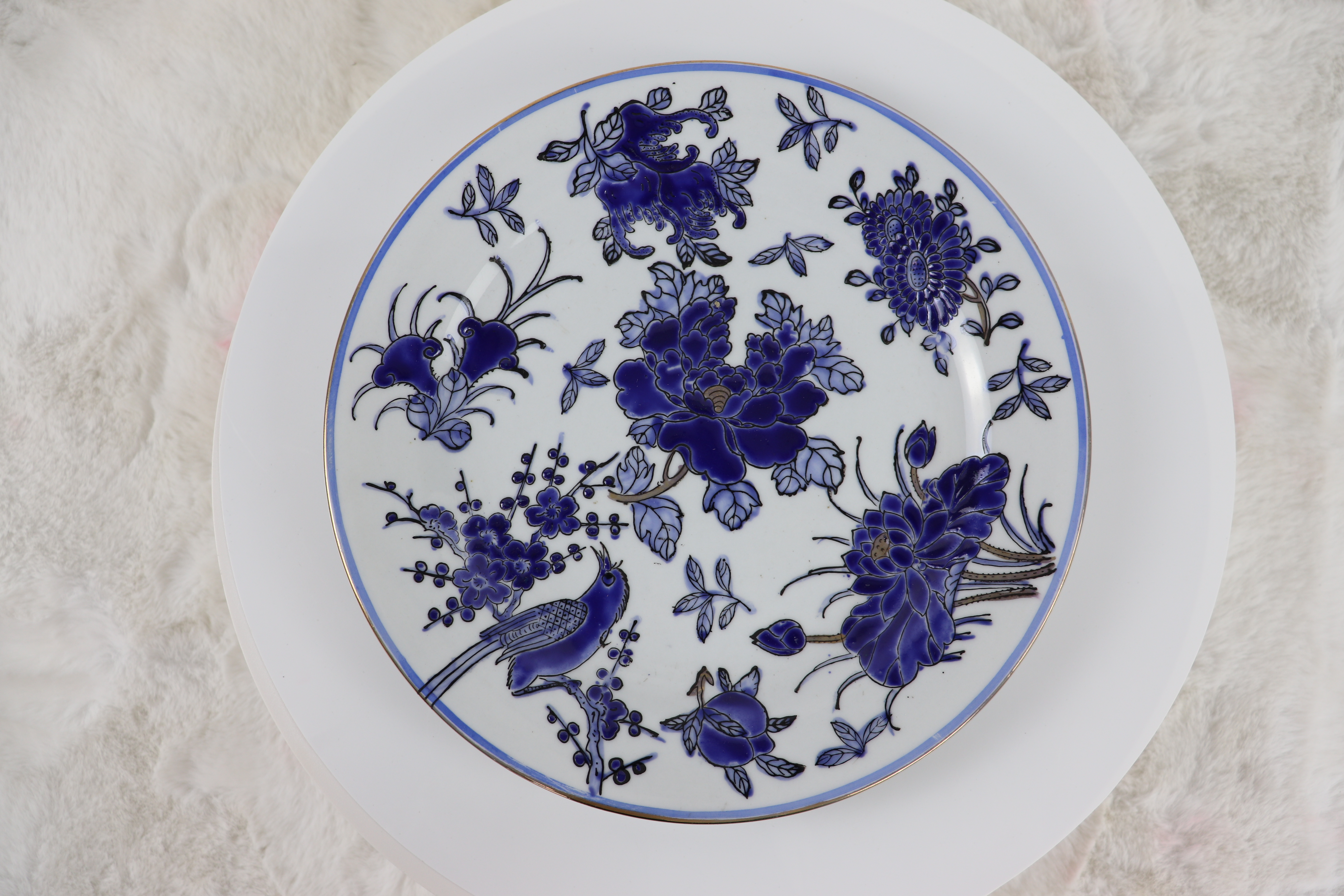 清乾隆青花描金缠枝花卉纹盘 嘉禾公告 香港嘉禾藝術品策劃有限公司