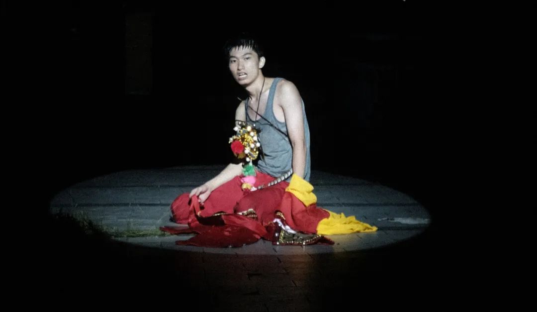 江西小伙把深圳拍成这样，看得人很不舒服，却