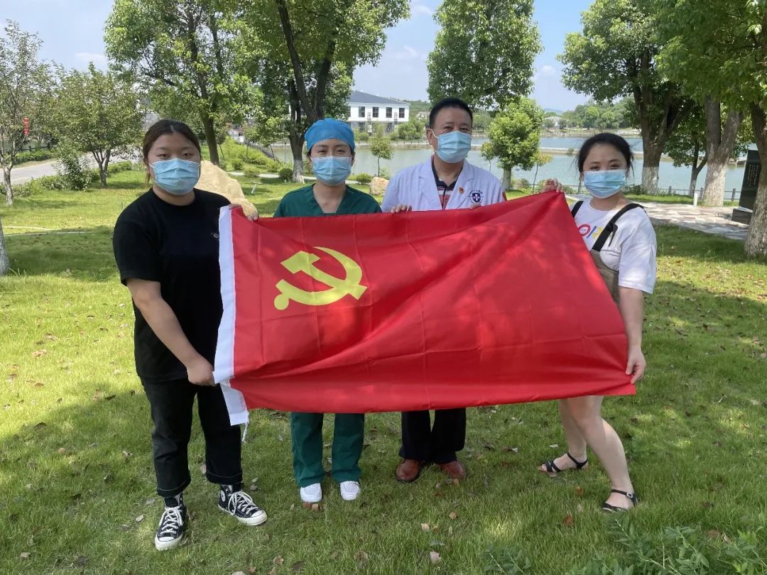 �ٳ������Ͼ�һ��ҽԺ40��ҽ�ƶӱ���������ָ�������