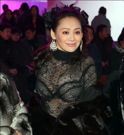 不合时宜乱穿衣,明星“瞎操作”真的不可有