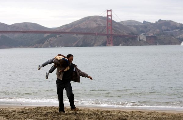 豆瓣9.1《当幸福来敲门》｜家庭教育的教学片，