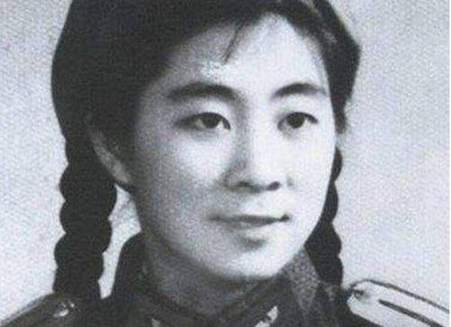 林帅的女儿现如今过得如何？一个低调隐居，一个开启商业生涯