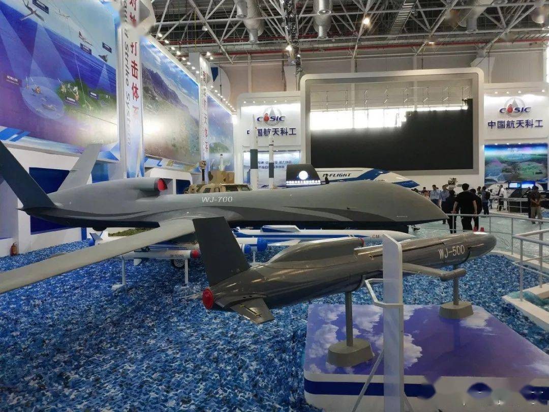 �й����ͷ������˻���Ϯ���������񡱣���ý����Ϊ���ο���������