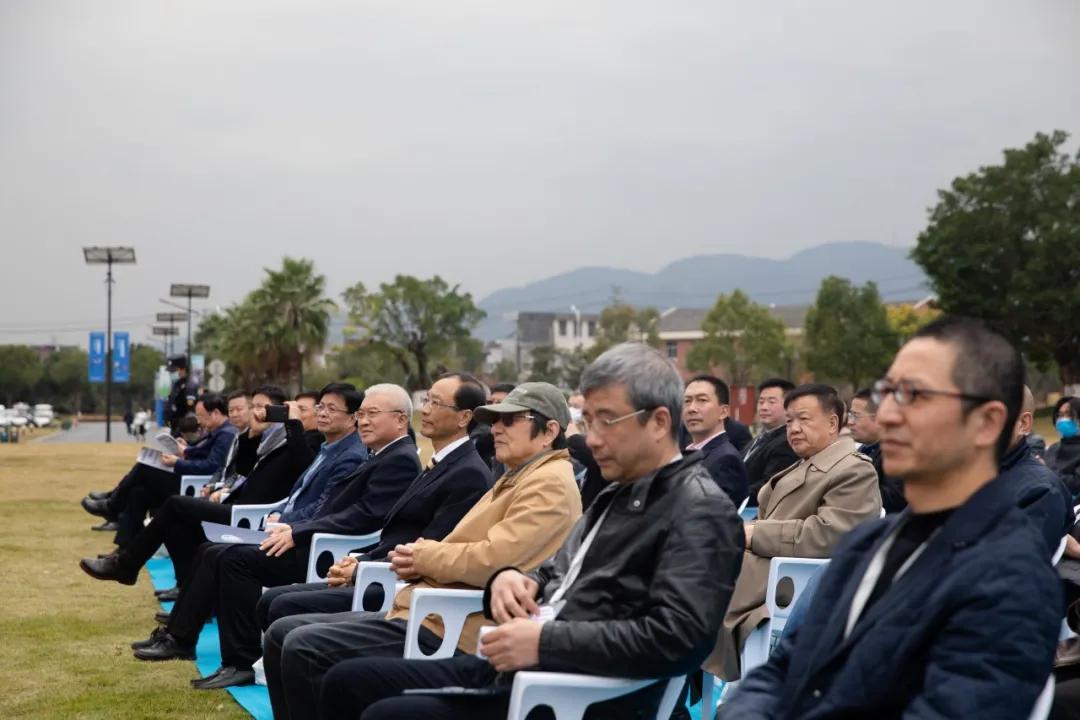 温州首个以个人艺术家命名的美术馆温肯陈天龙美术馆今日开馆