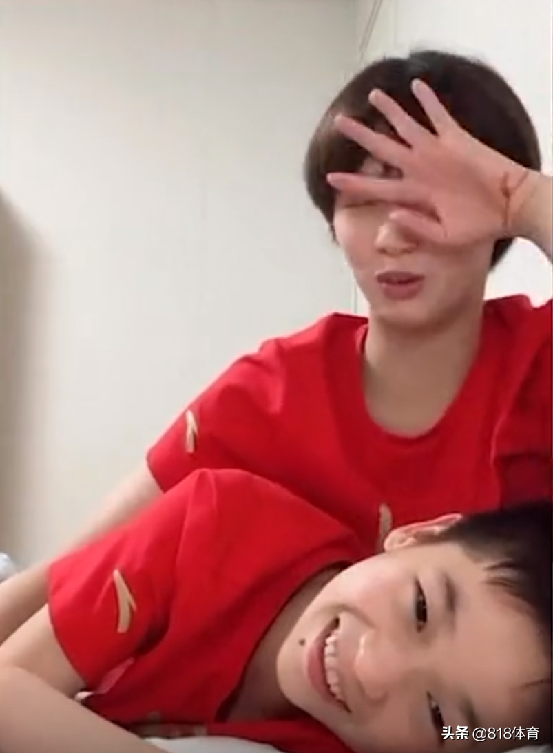 高甜!全红婵表白陈芋汐:好爱你呦,亲我一口!乐乐:一把鼻涕一把泪