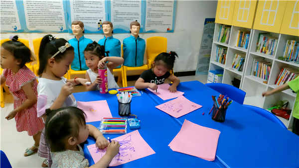 钓鱼台儿童服务站恢复陪伴了，让我们一起快乐成长