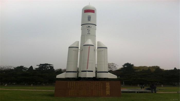 新型液体洲际导弹：携带50枚核弹头，威力远超东